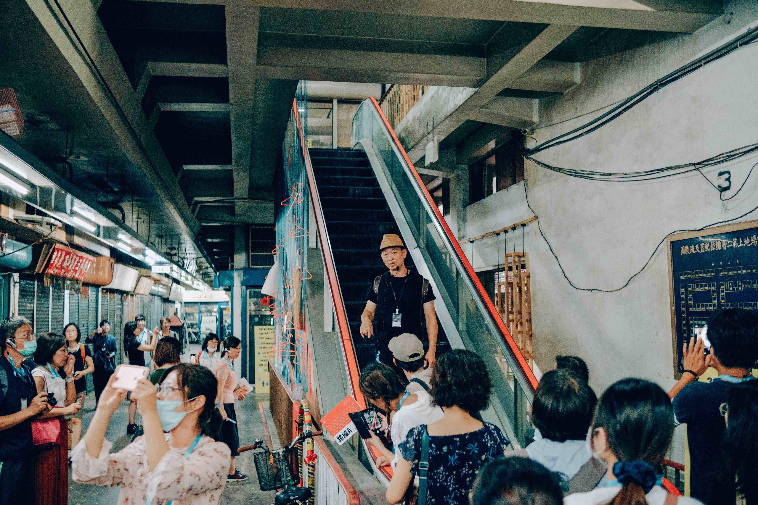 教師工作坊參訪新竹市場照片